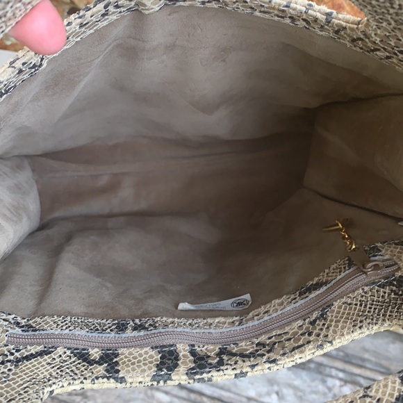 Brio Clutch - Picture 6 of 7